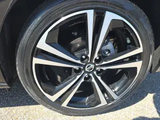 Nissan Sentra 2022 SR 4dr Sedán