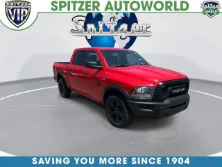 Ram 1500 Clásico 2024 4x4 Warlock 4p Cabasión Equipo 5.5 pies BA Camioneta