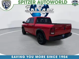 Ram 1500 Clásico 2024 4x4 Warlock 4p Cabasión Equipo 5.5 pies BA Camioneta
