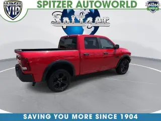Ram 1500 Clásico 2024 4x4 Warlock 4p Cabasión Equipo 5.5 pies BA Camioneta