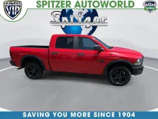 Ram 1500 Clásico 2024 4x4 Warlock 4p Cabasión Equipo 5.5 pies BA Camioneta