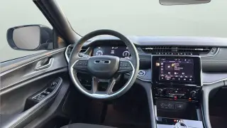 Jeep Grand Cherokee 2025 4x4 Laredo 4dr SUV