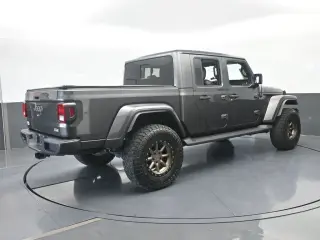 Jeep Gladiator 2020 4x4 Overland 4dr Crew Cab 5.0 ft. SB