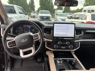 Ford Expedition 2024 4x2 XLT 4dr SUV