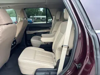 Ford Expedition 2024 4x2 XLT 4dr SUV