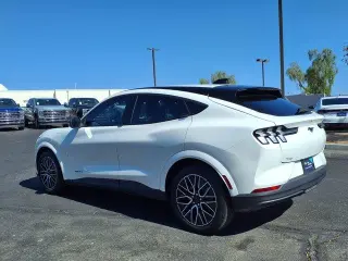 Ford Mustang Mach-E 2026 AWD Premium 4dr SUV