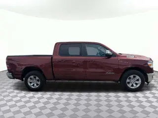 Ram 1500 2024 4x2 Laramie 4p Cab Camión de 5.6 ft. SB