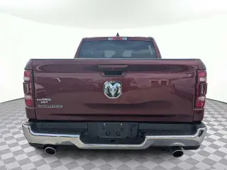 Ram 1500 2024 4x2 Laramie 4p Cab Camión de 5.6 ft. SB