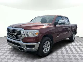 Ram 1500 2024 4x2 Laramie 4p Cab Camión de 5.6 ft. SB