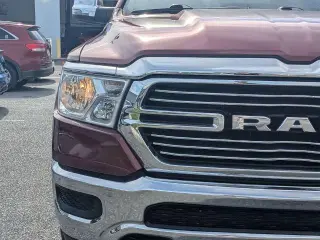 Ram 1500 2024 4x2 Laramie 4p Cab Camión de 5.6 ft. SB