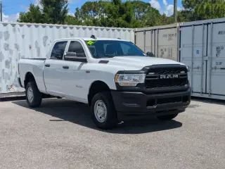 Ram 2500 2021 4x4 Tradesman 4dr Crew Cab 6.3 ft. SB Camioneta
