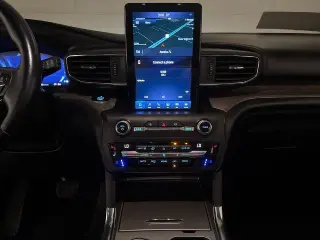 Ford Explorer 2020 AWD Platinum 4dr SUV