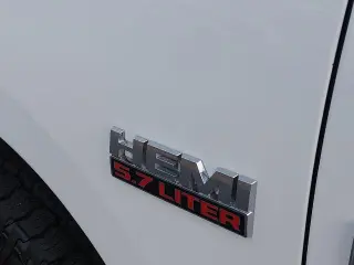 Ram 1500 Classic 2021 4x2 Tradesman 2dr Regular Cab 8 ft. LB Pickup
