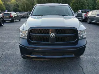 Ram 1500 Classic 2021 4x2 Tradesman 2dr Regular Cab 8 ft. LB Pickup
