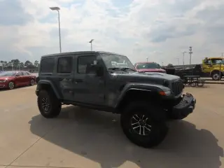 Jeep Wrangler 2025 4x4 Rubicon 4p SUV