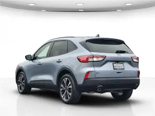 Ford Escape Hybrid 2022 SE 4p SUV