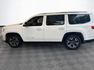 Jeep Wagoneer 2024 4x4 Serie III 4p SUV