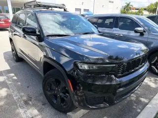 Jeep Grand Cherokee L 2022 4x2 Laredo 4dr SUV