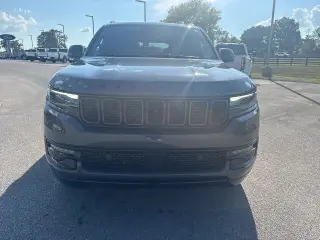 Jeep Wagoneer L 2024 4x4 Series II 4 puertas SUV