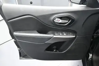 Jeep Cherokee 2022 Latitude Lux 4dr SUV