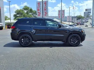 Jeep Grand Cherokee 2020 4x2 Laredo 4dr SUV