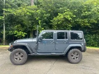 Jeep Wrangler Unlimited 2017 4x4 Sport S 4dr SUV