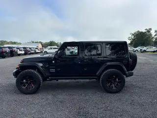 Jeep Wrangler Unlimited 2019 4x4 Sahara 4dr SUV