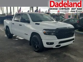 Ram 1500 2024 4x2 Big Horn 4p Puerta Cuadro Tripa 5.6 ft. SB Camión
