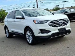Ford Edge 2023 AWD Titanium 4 puertas Crossオーバー