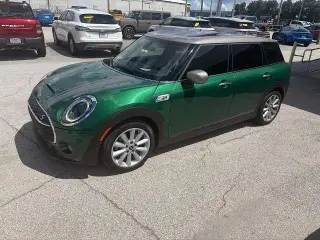 MINI Clubman 2022 Cooper S 4p Caravana