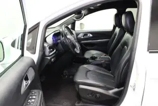 Chrysler Pacifica 2018 Touring L Plus 4dr Mini-Van