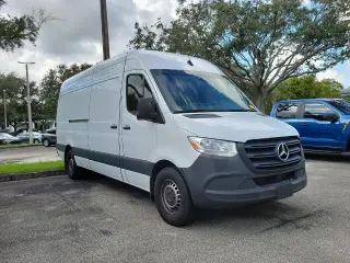 Mercedes-Benz Sprinter 2024 2500 3p 170 pulg. WB Techo Alto Caravana (2.0L I4 HO)