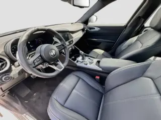 Alfa Romeo Giulia 2025 4p Sedan