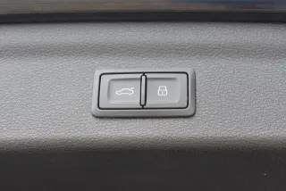 Audi Q3 2023 AWD quattro línea S Premium 45 TFSI 4p SUV