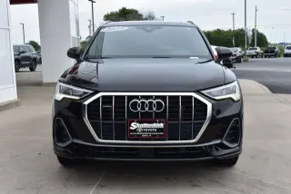Audi Q3 2023 AWD quattro línea S Premium 45 TFSI 4p SUV