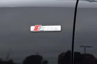 Audi Q3 2023 AWD quattro línea S Premium 45 TFSI 4p SUV