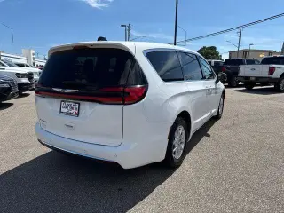 Chrysler Pacifica 2023 Touring L 4dr Mini-Van