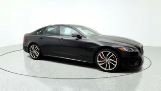Jaguar XF 2022 AWD P300 R-Dynamic SE 4dr Sedán