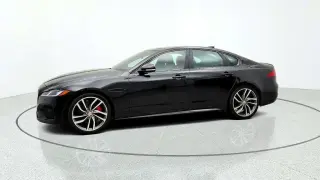 Jaguar XF 2022 AWD P300 R-Dynamic SE 4dr Sedán
