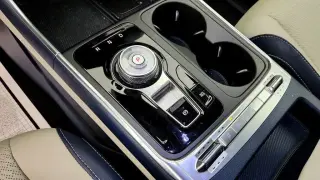 Kia Carnival Híbrido 2026 SX 4dr Mini-Van