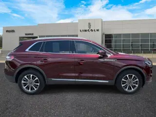 Lincoln Nautilus 2023 4x4 Estándar 4p SUV