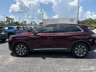 Lincoln Nautilus 2023 4x4 Estándar 4p SUV