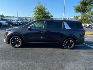 Kia Carnival Híbrido 2026 LXS 4dr Mini-Van