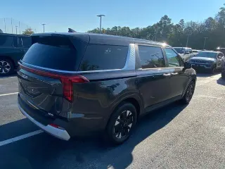 Kia Carnival Híbrido 2026 LXS 4dr Mini-Van