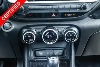 Hyundai VENUE 2023 Limited 4dr Crossover