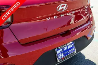 Hyundai VENUE 2023 Limited 4dr Crossover
