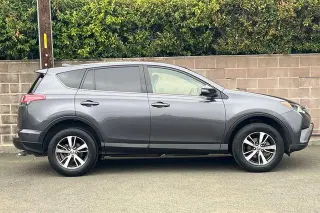 Toyota RAV4 2018 XLE SUV 4 puertas