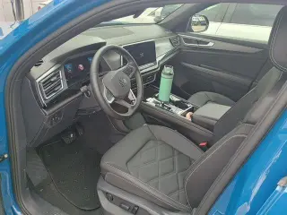 Volkswagen Atlas Cross Sport 2025 SE 4dr SUV con Tecnología