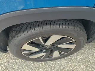 Volkswagen Atlas Cross Sport 2025 SE 4dr SUV con Tecnología