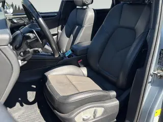 Porsche Macan 2024 AWD 4dr SUV
